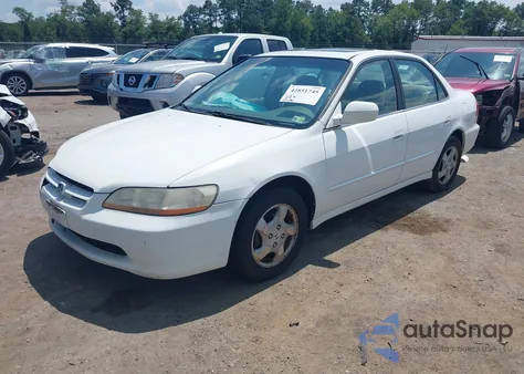 2000 Honda Accord 2.3 Ex z USA, uszkodzony, nr VIN 1HGCG6673YA137621